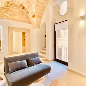 casa-nathalie-au-coeur-du-baroque.lecce-hotels.com/